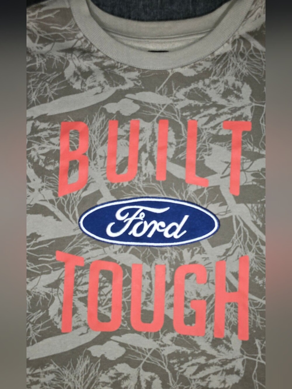 Ford Camouflage Pullover Sweatshirt Built Ford Tough Boxy Fit Super Soft Unworn - Picture 3 of 5